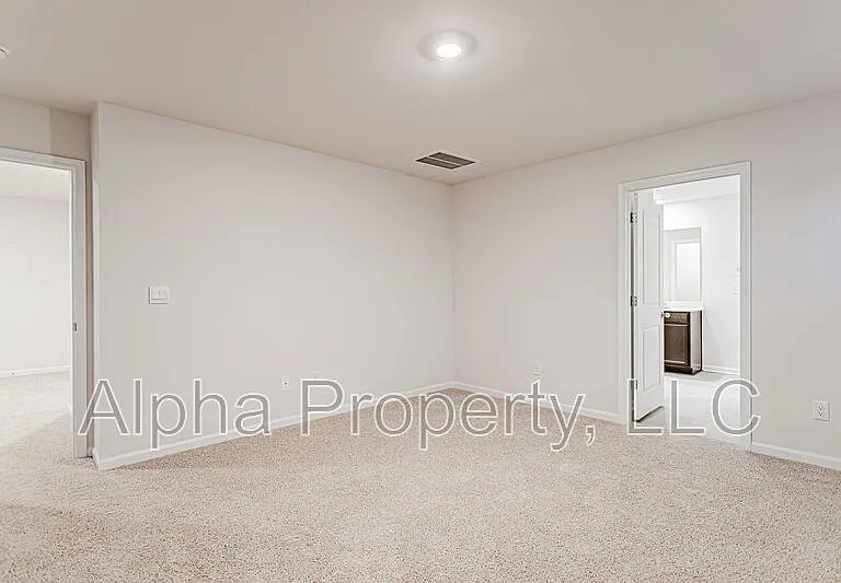 1210 Murdock Cir — Photo 22