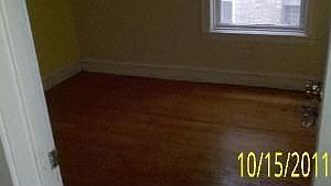 3rd image of 6333 N Francisco Ave APT 1