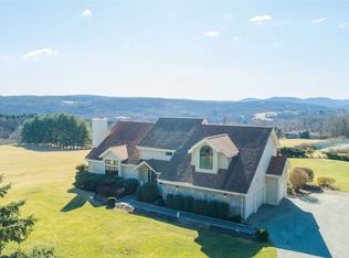 3 Cloverleaf Farm N, Sherman, CT 06784