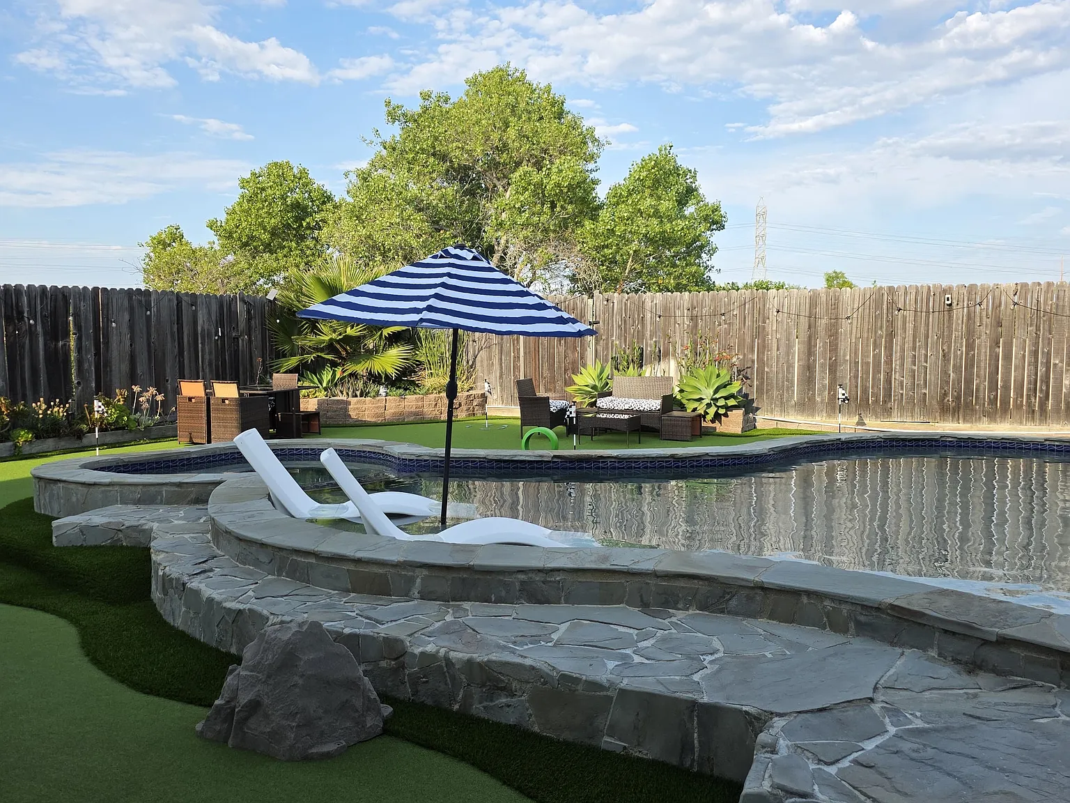 3 bed, 2100 sqft, $5,000 — Photo 4