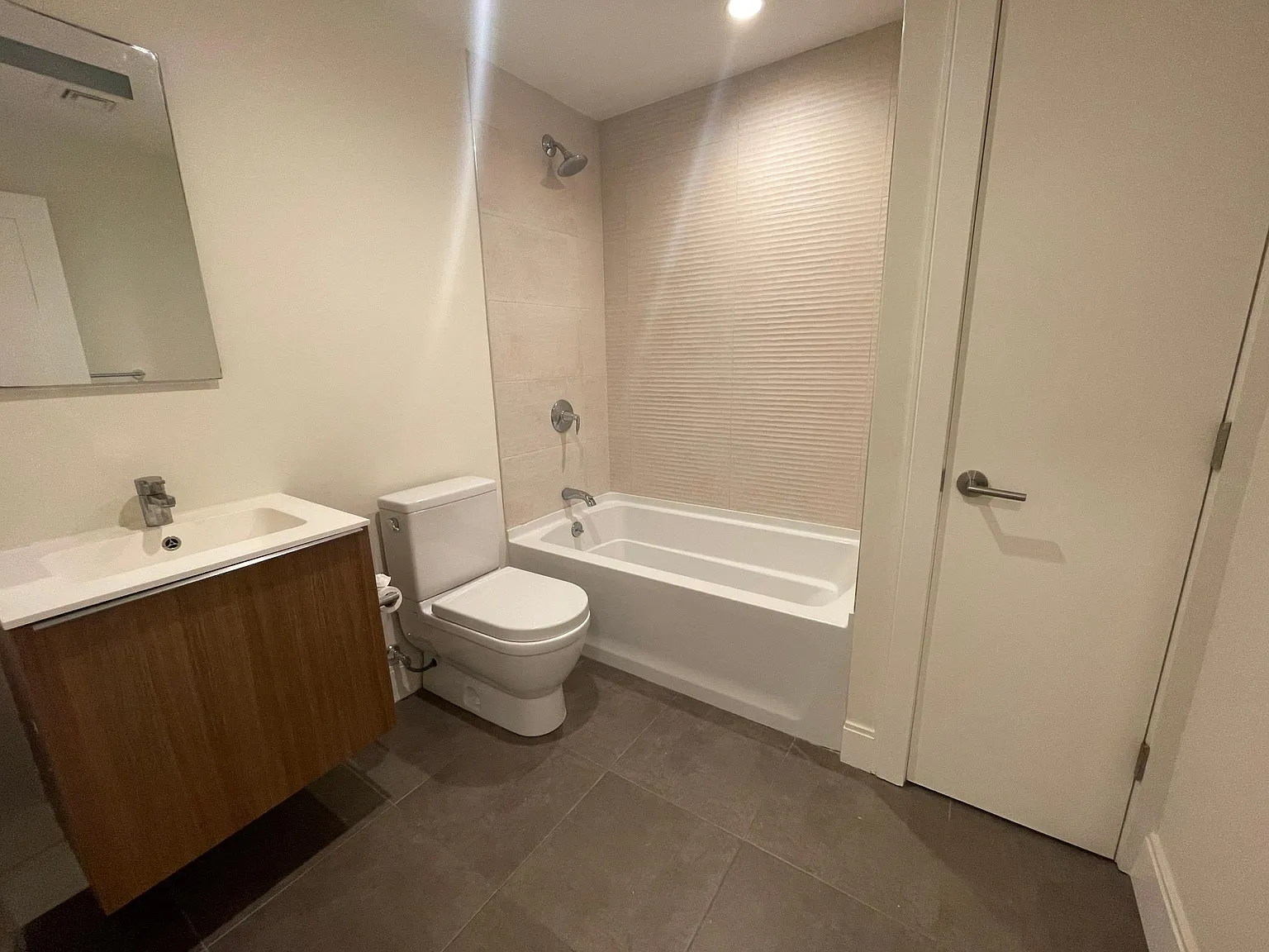 2 bed, 1180 sqft, $3,700 — Photo 4