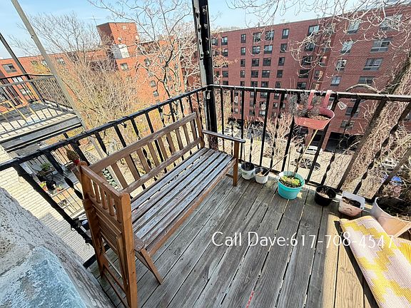 3rd image of 1638 Commonwealth Ave APT 24