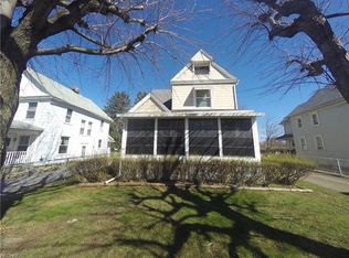 227 Charlotte St NW, North Canton, OH 44720