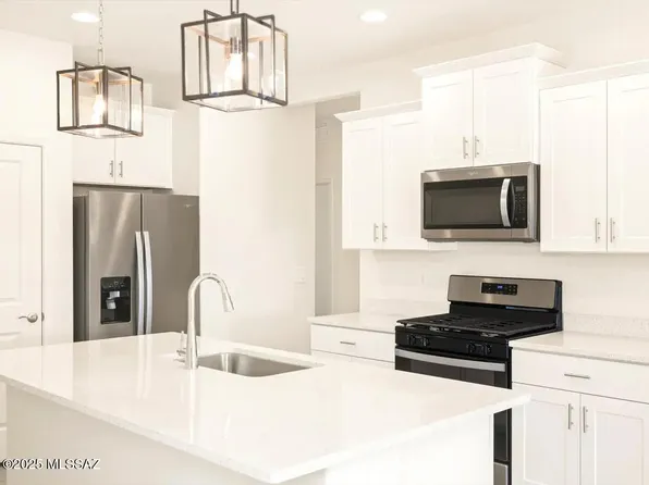 (undisclosed Address), Tucson, AZ 85757