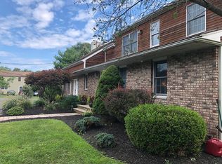 59 Van Lieus Rd, Ringoes, NJ 08551