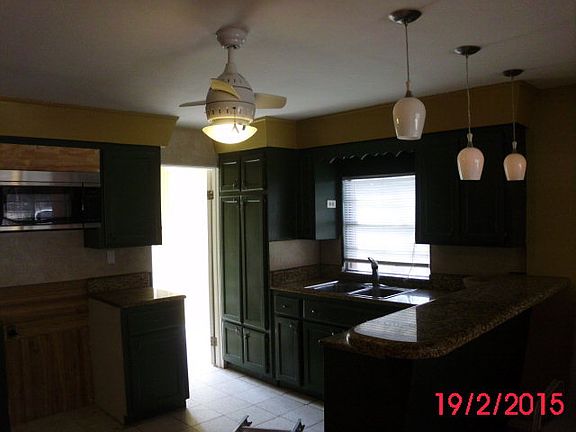 4th image of 2611 S Fabian St