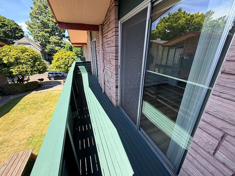 7640 SE Yamhill St #7 — Photo 19