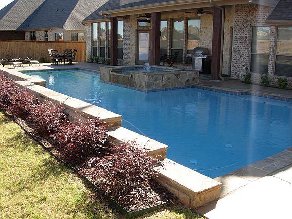 3rd image of 413 Waterlane Dr