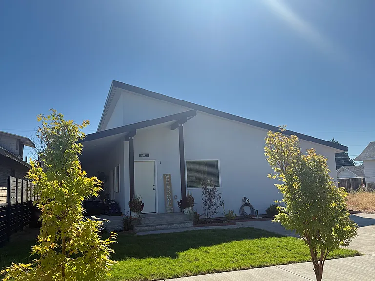 607 Pleasant Ave #1 — Photo 11