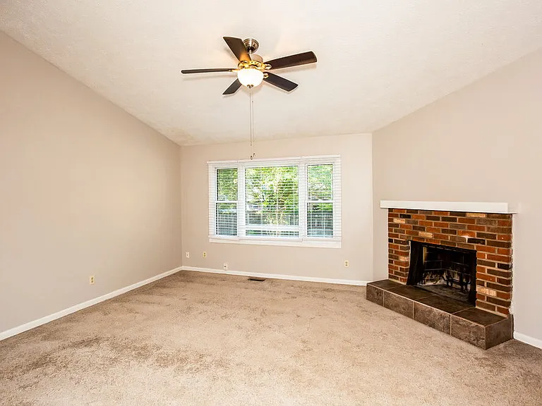 5723 Ensenada Ave — Photo 4