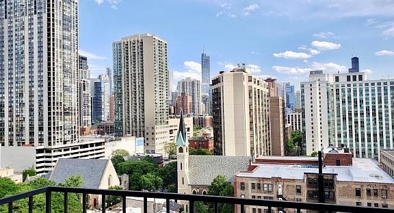 2nd image of 1212 N Lasalle St #1303