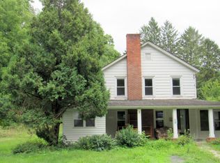 107 Titus Mill Rd, Coxsackie, NY 12051