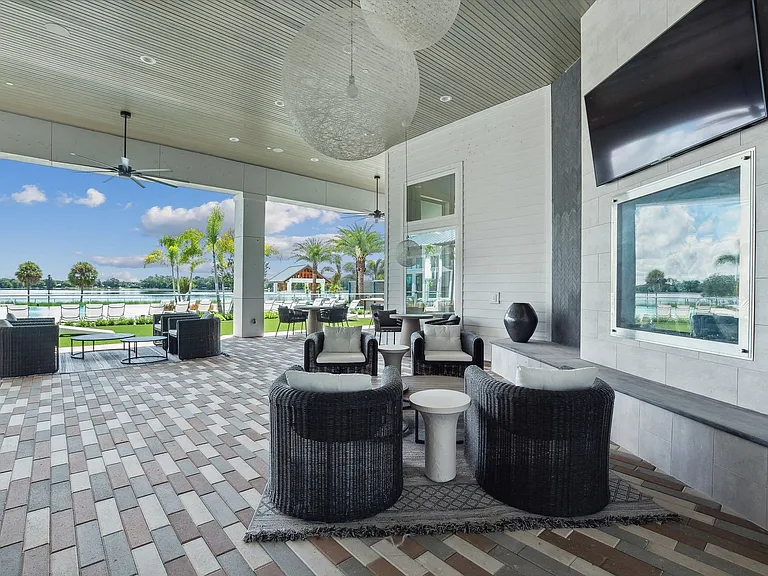 Bainbridge Mission Pointe — Photo 15