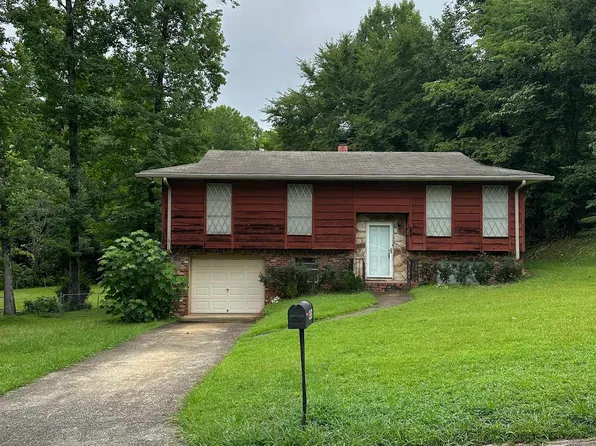4016 Debby Dr, Adamsville, AL 35005