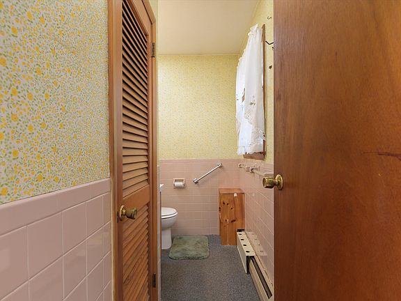 4th image of 501 Stoughton Pond Road