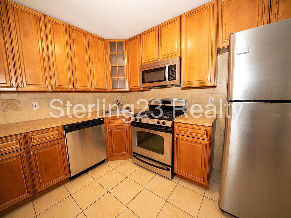 1st image of 30-06 Hobart St #2