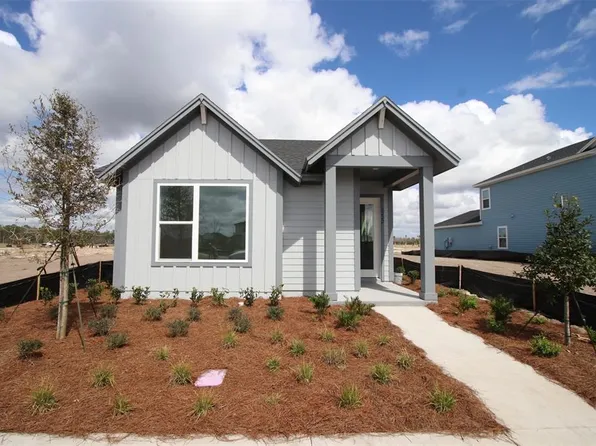 3222 Voyager Ave, Saint Cloud, FL 34771