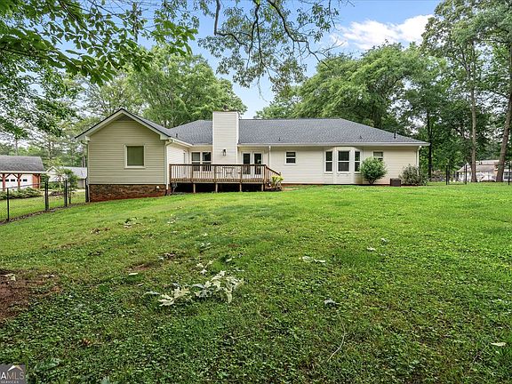 3rd image of 24 Trey Ct
