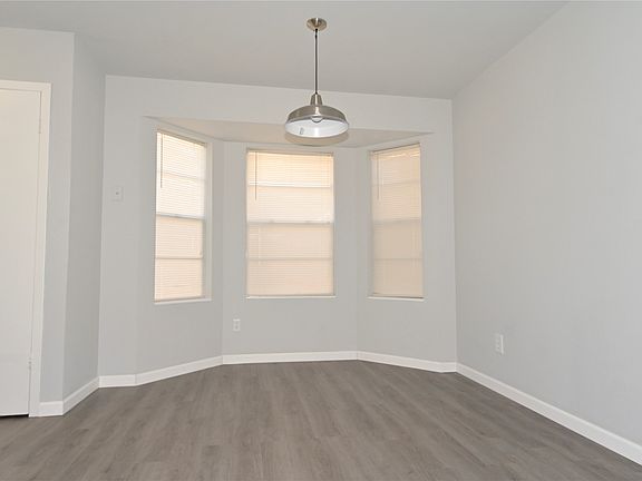 3rd image of 112 Forestwood Dr