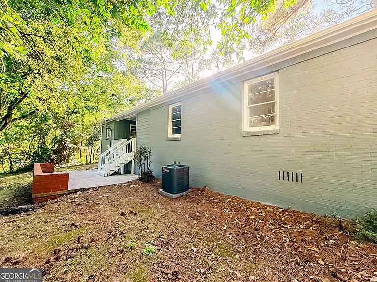 685 Wimbish Rd — Photo 14