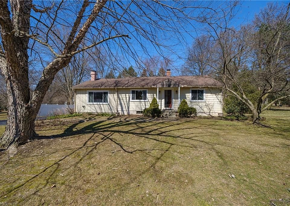 1st image of 4171 Maple Dr