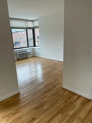 Rented by 3210 Riverdale Holdings LLC | media 6