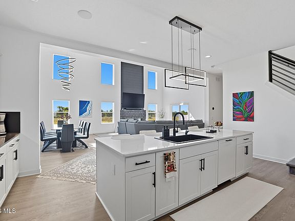 3rd image of 10321 Wheatfield Dr