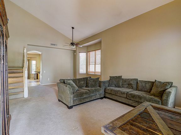 5th image of 2315 N Cabot Cir