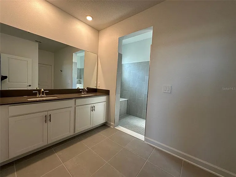 5665 Wood Bridge Place St — Photo 13
