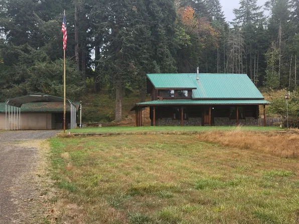 3805 Briar Knob Loop NE, Scotts Mills, OR 97375