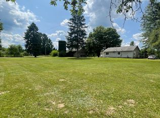 30111 M 152, Dowagiac, MI 49047