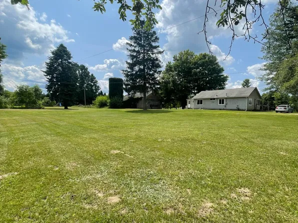 30111 M 152, Dowagiac, MI 49047