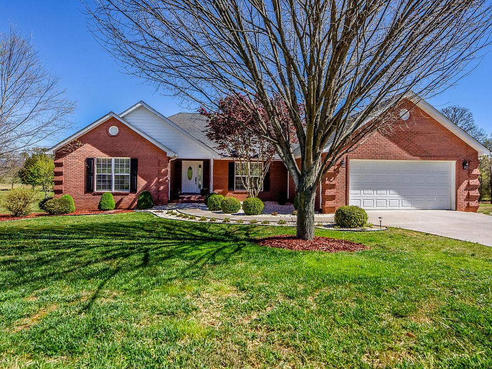 1st image of 535 Carpenters View Dr