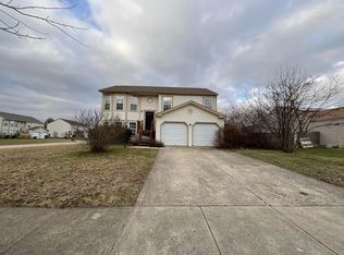 242 Monarch Dr, Pataskala, OH 43062
