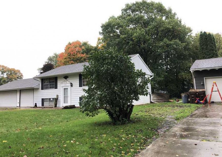 2nd image of 1564 Rainbow Ave