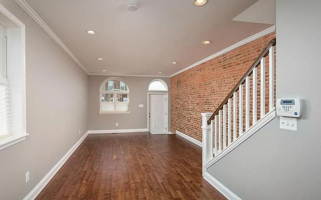 Building Photo - 27 S Highland Ave