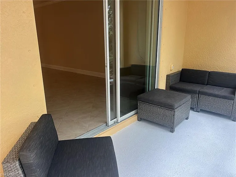 10300 Via Colomba Cir — Photo 29