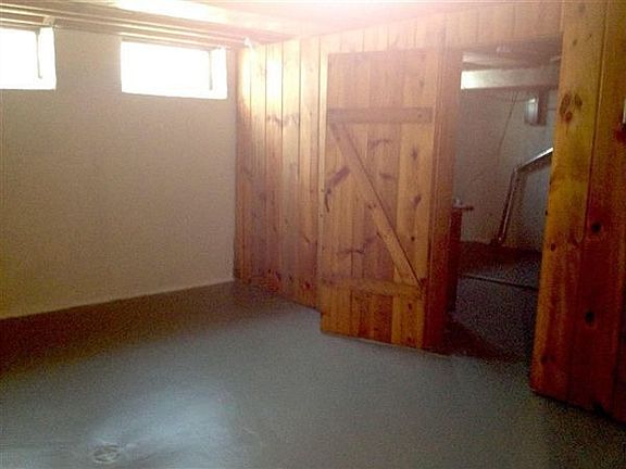 25331 Coolidge Basement