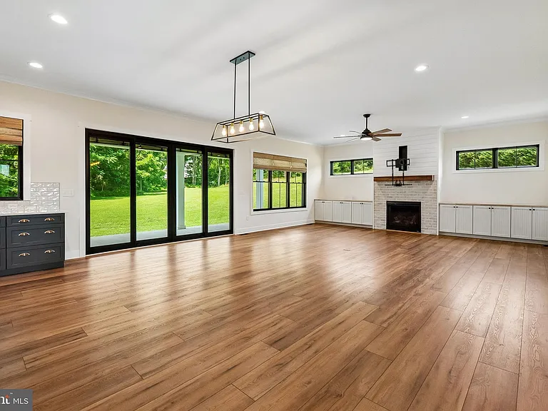 240 Lewis Williams Ln — Photo 5