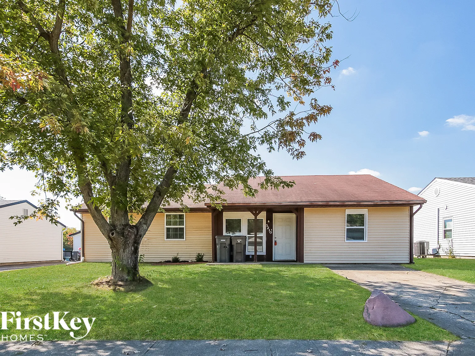 3 bed, 1.0 bath, 1344 sqft, $1,885 — Photo 1