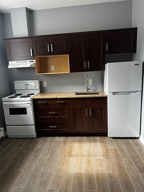 Studio, 400 sqft, $1,479 — Photo 1