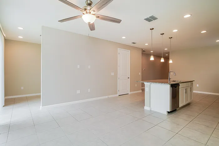 584 Lake Smart Blvd — Photo 5