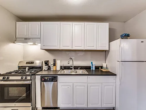 4202 Stanford St #5 Photo 1