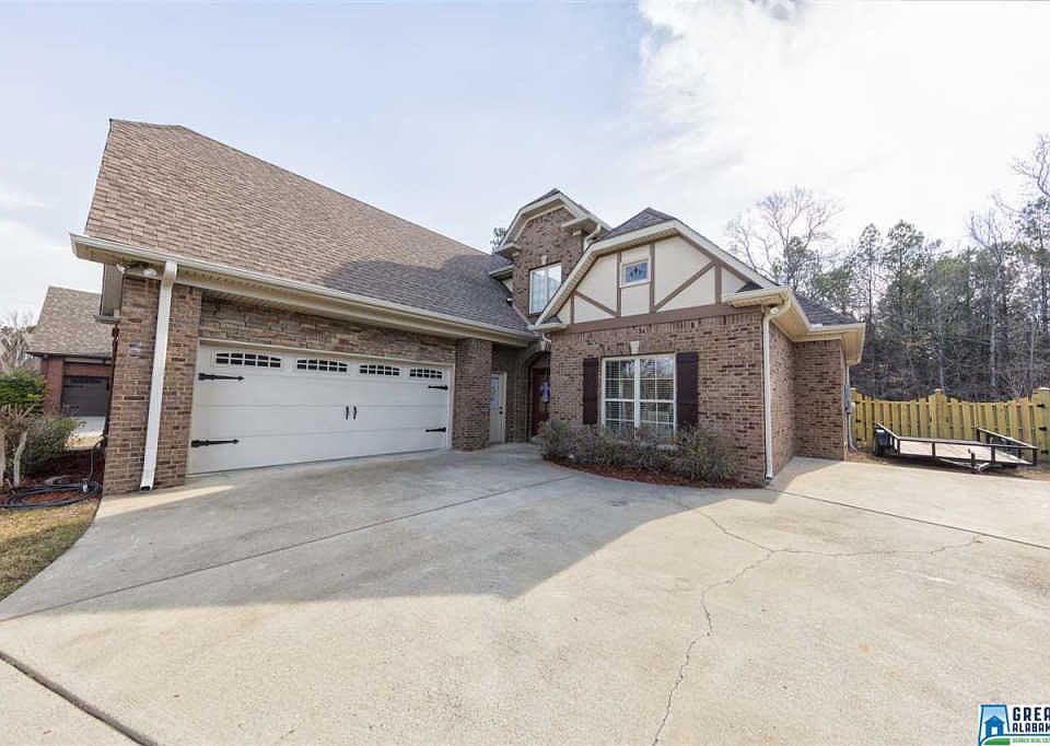 1st image of 427 River Oaks Ln