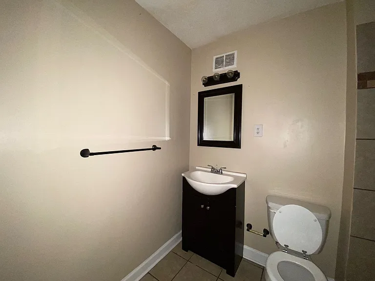 341 Whiteville Ave — Photo 7