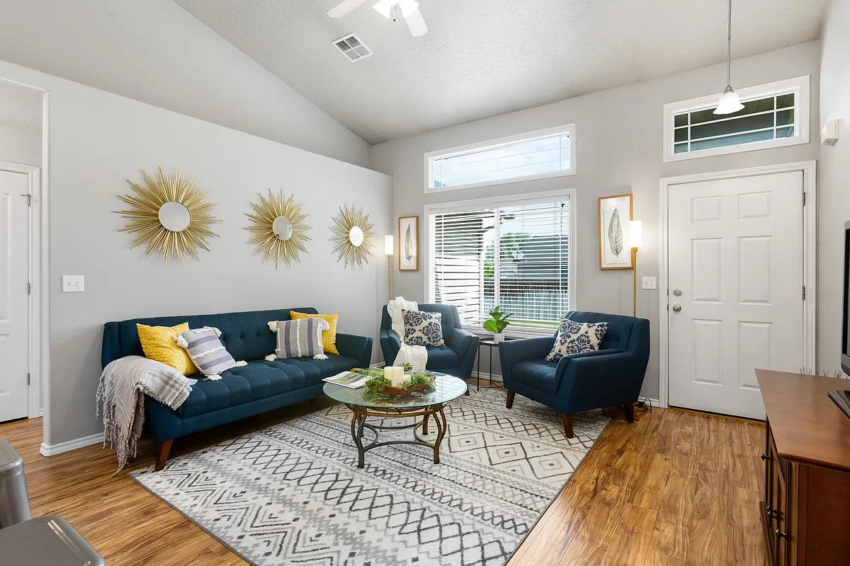 Building Photo - 75 S Pebble Ct