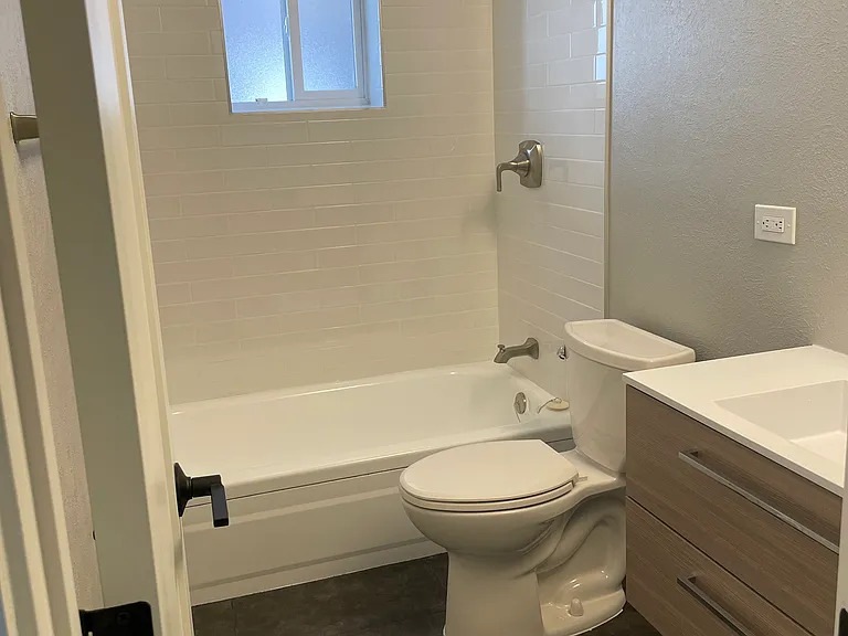 1020 N Ogden St #102 — Photo 6