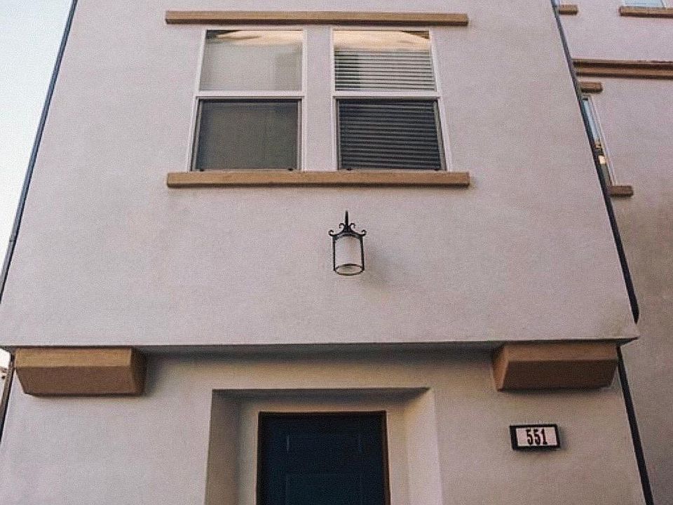 1st image of 551 Calle Cielo