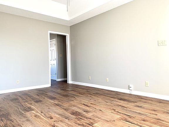2nd image of 1594 Hannibal Dr