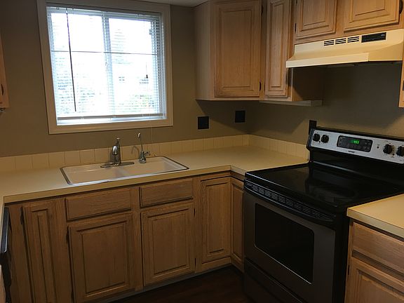5th image of 4011 E 35th Ave
